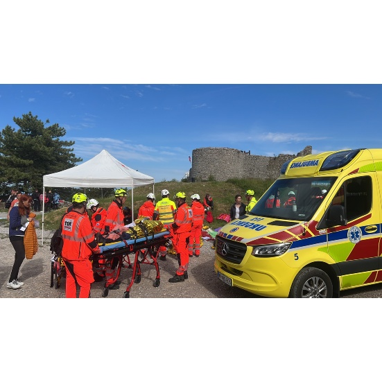 21F4417A-0B33-48C8-BAF7-00A61A774DDA