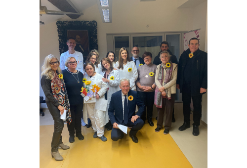 Consegna dei fondi raccolti dall’Associazione Helianthus APS culturale  in favore della SC Oncologia dell’Ospedale Maggiore