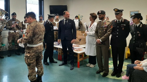 Voščila pediatriji v Tržiču s stani združenja „Insieme di può“