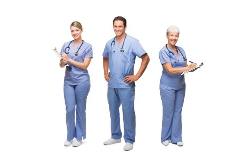 Usmerjanje in izobraževanje: pobude Univerze in študijskega programa zdravstvene nege za višje šole