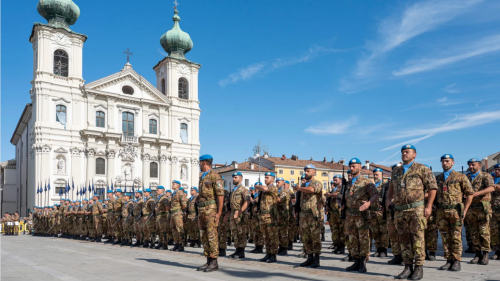 ASUGI brezplačno predaja zdravstveno opremo Italijanski vojski za podporo libanonskim bolnišnicam