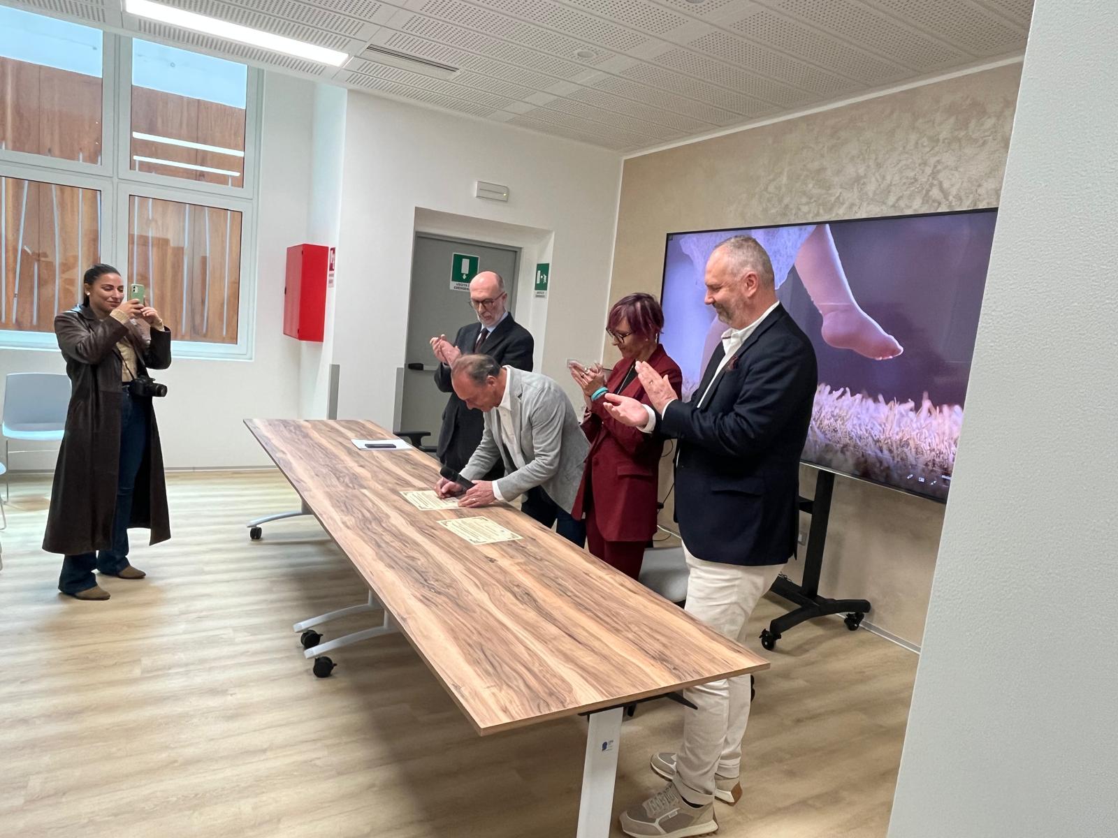 PHOTO-2024-04-22-13-01-12